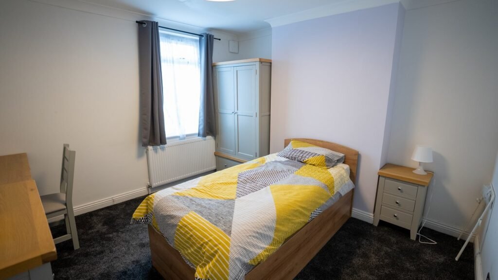 Tulip House bedroom