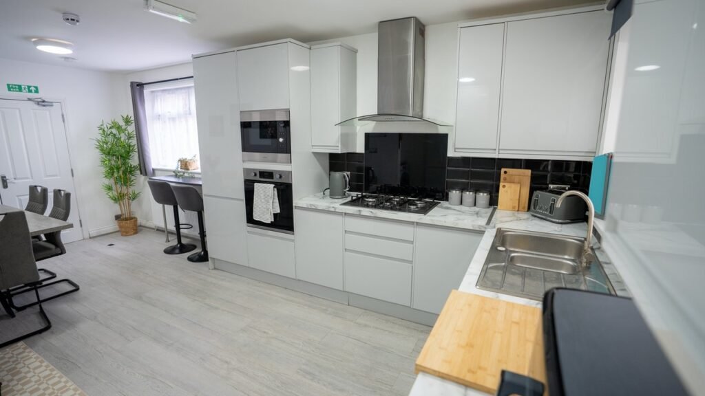 Tulip House kitchen