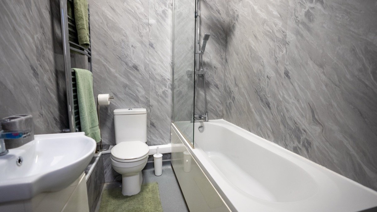 The Spruces bathroom
